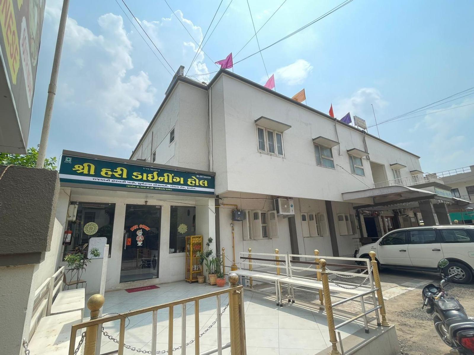 Hotel Rajdhani And Guest House Gujarat - Best Family Hotel In Halol Near Pavagadh And Halol Gidc Esterno foto